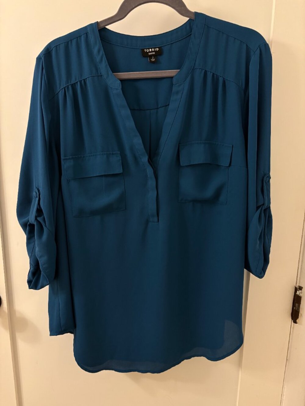 Torrid Harper Blue Georgette Blouse Size 2 Roll Tab Sleeves